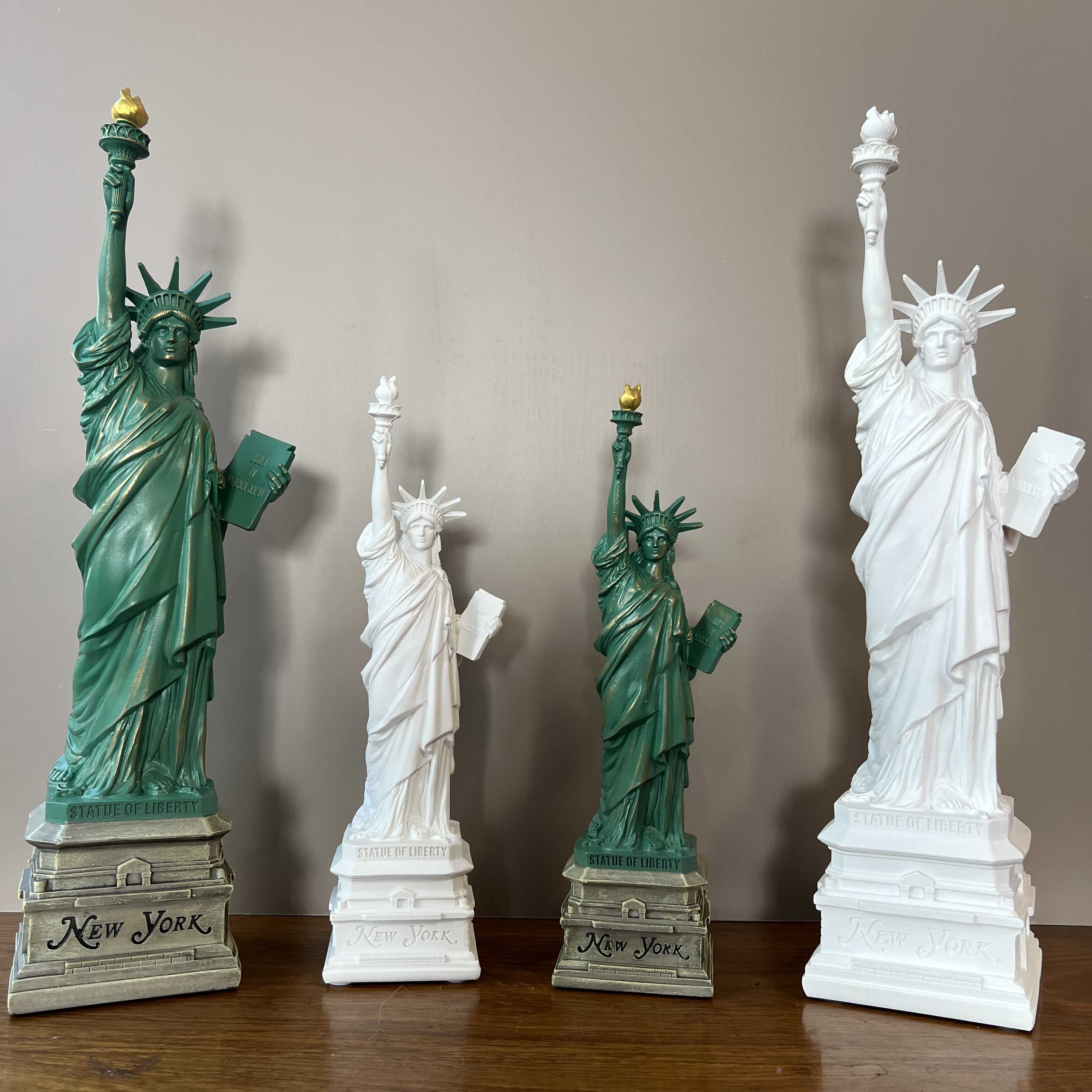 YuryFvna Estátua da Liberdade  - Travel Accessories New York avaliação e preço