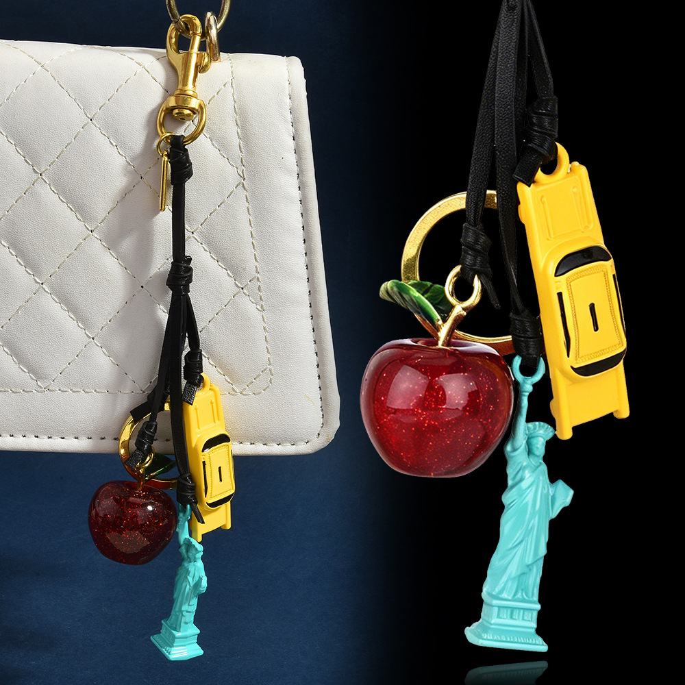 Pingente de Bolsa de Couro Tem - Travel Accessories New York avaliação e preço